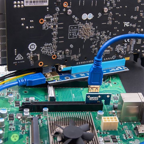 Qoltec Riser PCI-E 1x 16x | USB 3.0 | ver. 009S | SATA/ PCI-E | Czarny