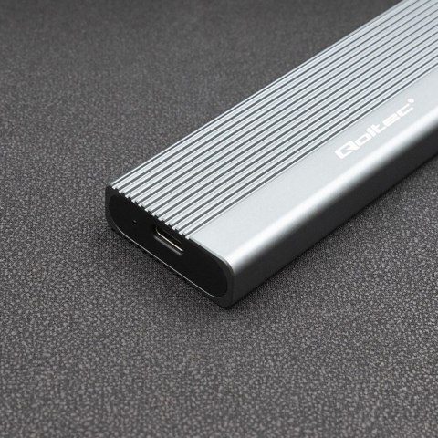 Qoltec Aluminiowa Obudowa | Kieszeń na dysk SSD M.2 | SATA | NGFF | USB-C | Super speed 6Gb/s | 2TB | Szary