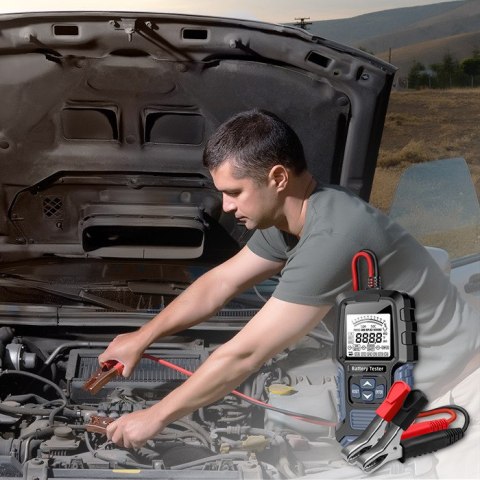 Qoltec Cyfrowy tester akumulatora z wyświetlaczem LCD 12V | 24V | 3Ah-400Ah