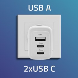 Qoltec Ładowarka sieciowa 65W GaN | 5-20V | 2.25-3.25A | 2 x USB-C PD | 1 x USB QC 3.0 | Biała