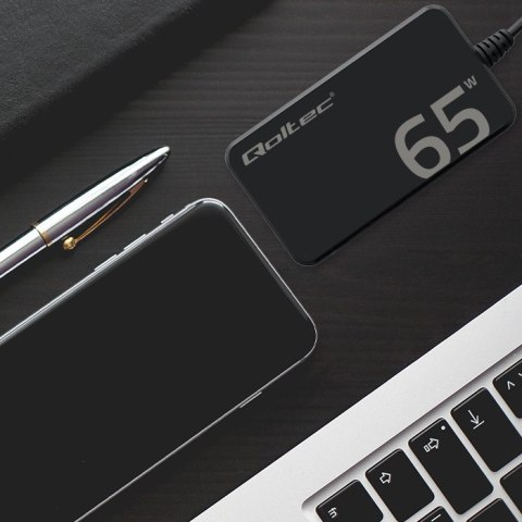 Qoltec Ładowarka sieciowa 65W GaN Super Fast SLIM | PD | 5-20V | 3.25A | USB-C 3.1 | Laptop | MacBook | Smartfon | + kabel