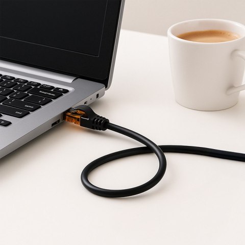 Qoltec Kabel Patchcord UTP | CAT6 | 2 x RJ-45 | High speed 1Gb/s | Pozłacane styki | 25m | czarny