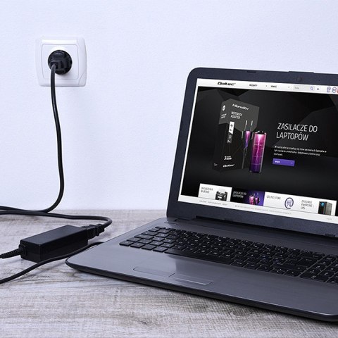 Qoltec Zasilacz desktopowy 60W | 12V | 5A | 5.5*2.5 | +kabel zasilający