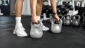 Kettlebell bitumiczny 12 kg szary REBEL ACTIVE