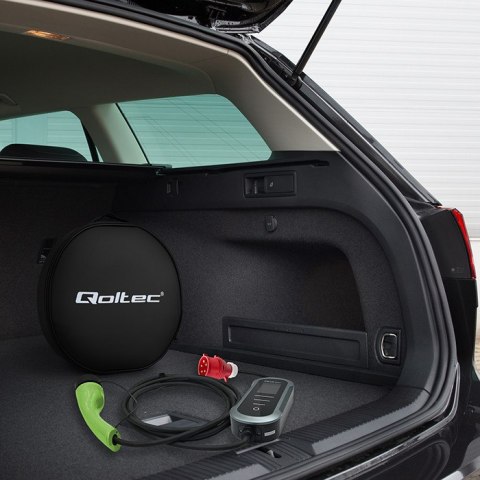 Qoltec Mobilna ładowarka do samochodu elektrycznego EV z regulacją 2w1 Typ2 | 7kW | 230V | CEE 32A | Wi-fi | TUYA | SMART LIFE |