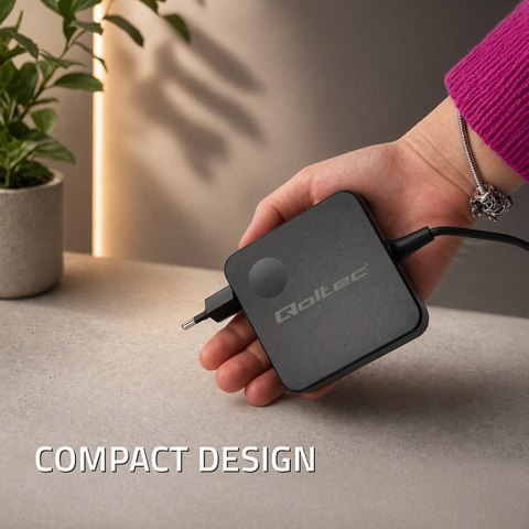 Qoltec Ładowarka sieciowa GaN Super Fast 65W | USB-C PD PPS | 5-21V | 3-3.25A | Laptop | MacBook | Smartfon | kabel 1.8m