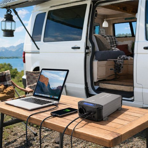 Qoltec Przetwornica napięcia Pure Sine Wave z UPS | 12V na 230V | 1000/2000W | LCD | USB | USB-C | Kompatybilna z LiFePO4 GEL AG